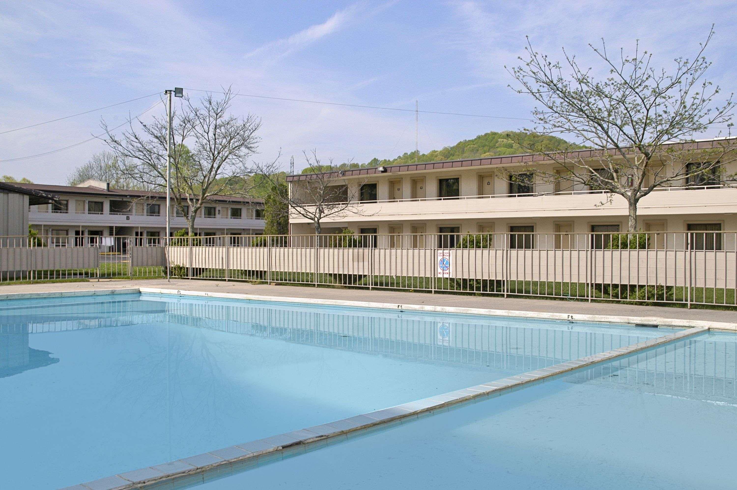 Days Inn By Wyndham Oak Ridge Knoxville Exterior foto